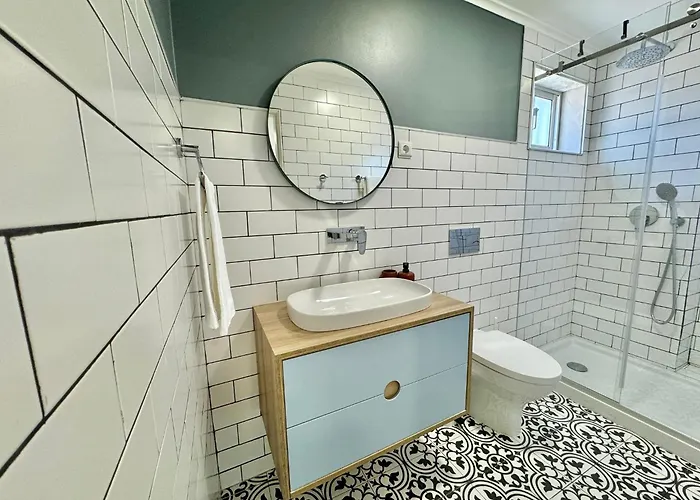 Nomad * ליסבון